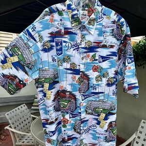 Official MLB / Reyn Spooner Dodgers Hawaiian Shirt size XL